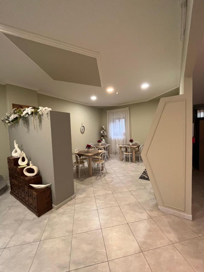 Lolly Bed & Breakfast Paravati Luaran gambar