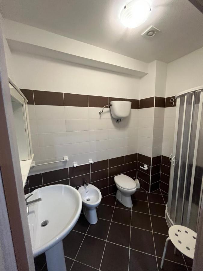 Lolly Bed & Breakfast Paravati Luaran gambar