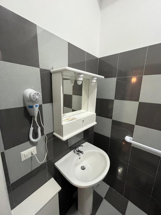 Lolly Bed & Breakfast Paravati Luaran gambar