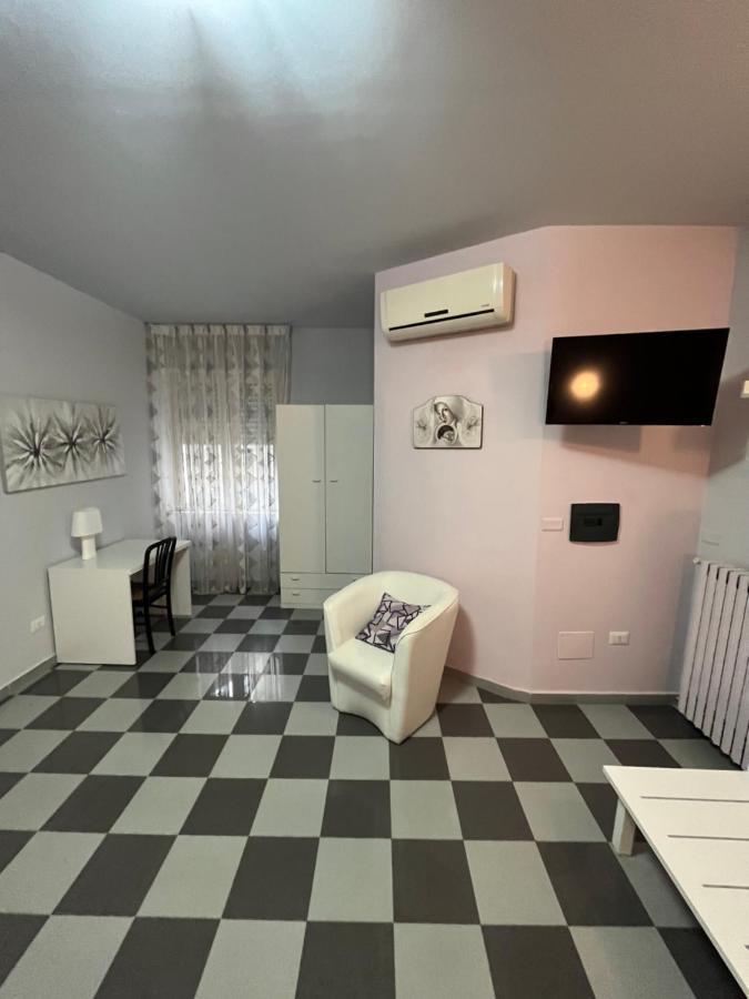 Lolly Bed & Breakfast Paravati Luaran gambar